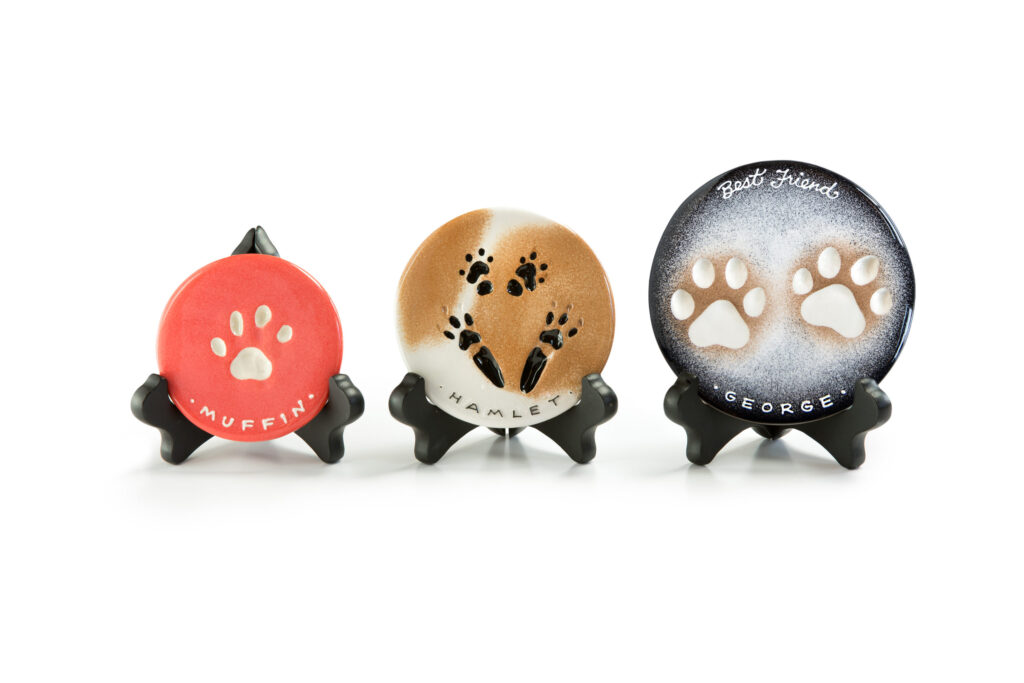 Paw Print Plates from PetsToRemember.com